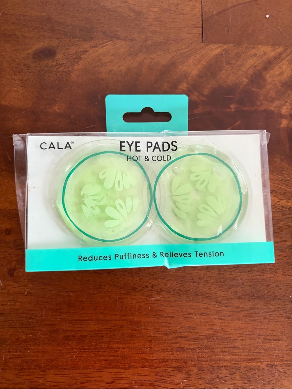 CALA Green Hot & Cold Eye Pads - Reduces Puffiness